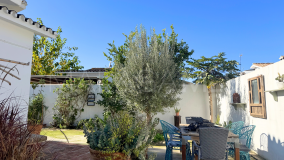 Semi Detached House for sale in El Saladillo, Estepona East