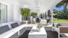 Villa for sale in Paraiso Barronal, Estepona Öst