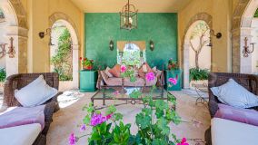 Unik Byggnad for sale in Arroyo de las Cañas, Estepona Öst