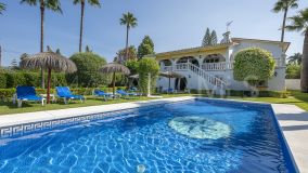 Villa for sale in Alta Vista, San Pedro de Alcantara