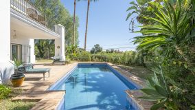 Villa for sale in El Rosario, Marbella East