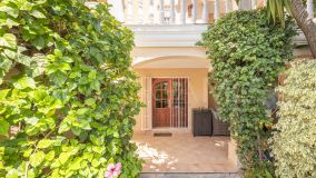 Hus i byn for sale in San Pedro de Alcantara