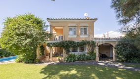 Hus i byn for sale in San Pedro de Alcantara
