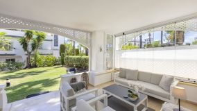 Apartamento Planta Baja en venta en Dominion Beach, Estepona Este
