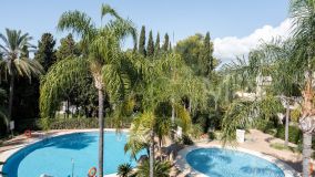 Lägenhet for sale in Hacienda El palmeral, Nueva Andalucia