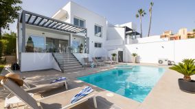 Villa for sale in Torreblanca, Fuengirola