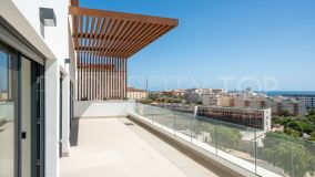 Penthouse with sea views and private plunge pool