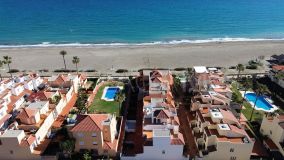Villa for sale in Casares Playa