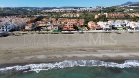 Villa for sale in Casares Playa