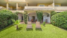 Apartamento Planta Baja en venta en La Quinta, Benahavis