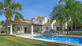 Villa for sale in Nueva Andalucia, 3,500,000 €