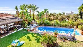 Hôtel for sale in Marbesa, Marbella Est