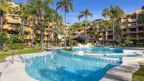 Apartment for sale in Costalita, Estepona East