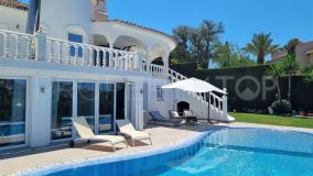 Villa en venta en Elviria, 1.800.000 €