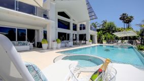 Villa en venta en Nueva Andalucia, Marbella