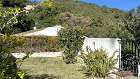 Hus i byn for sale in Altos de Estepona