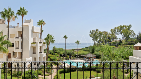 Apartment for sale in Bahía del Velerín, Estepona East