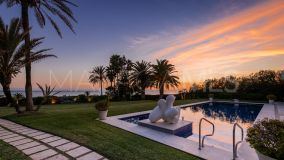 Villa for sale in Los Monteros Playa, Marbella Est