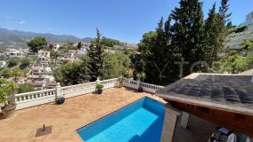 Buy villa with 4 bedrooms in Almuñecar