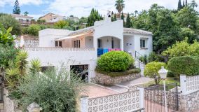 Villa for sale in Cerros del Aguila, Mijas Costa