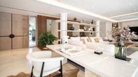 Villa en venta en Altos Reales, Marbella Golden Mile