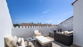 Apartamento con 5 dormitorios a la venta en Guadalmina Baja
