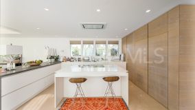 Penthouse for sale in El Oasis Club, Marbella Golden Mile