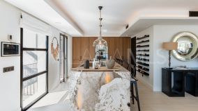 Villa en venta en Nueva Andalucia, Marbella