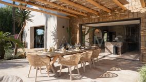 Villa en venta en La Resina Golf, Estepona Este