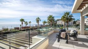 Villa for sale in New Golden Mile, Estepona Öst