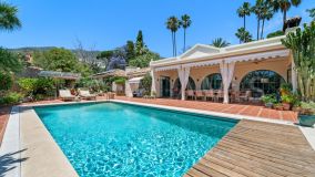 Villa en venta en Benalmadena