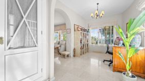 Villa for sale in Mijas