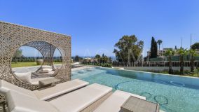 Villa for sale in Benalmadena