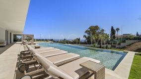 Villa en venta en Benalmadena
