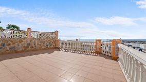 Villa for sale in Benalmadena