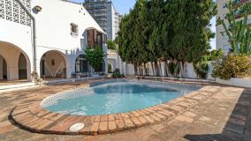 Villa for sale in Fuengirola