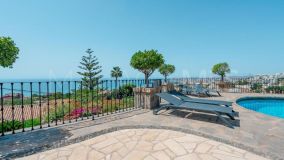 Villa en venta en Benalmadena