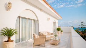 Villa for sale in Torrequebrada, Benalmadena