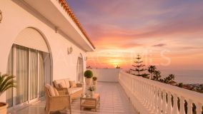 Villa for sale in Benalmadena