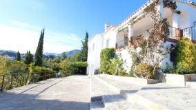 Villa for sale in Nerja