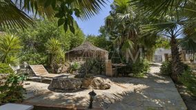 Villa for sale in Mijas