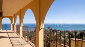Villa for sale in Benalmadena