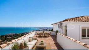 Villa for sale in Benalmadena