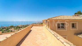 Villa for sale in Benalmadena