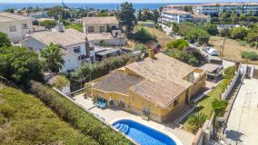 Villa for sale in El Faro, Estepona Stad