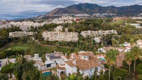 Villa for sale in Torrequebrada, Benalmadena