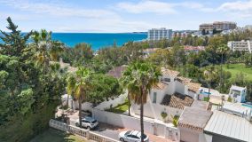 Villa for sale in Torrequebrada, Benalmadena