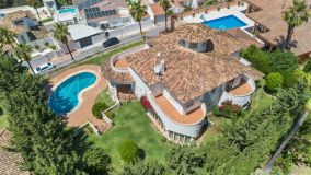 Villa for sale in Torrequebrada, Benalmadena