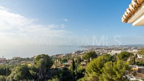 Villa en venta en Benalmadena