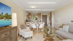 Lägenhet for sale in Nueva Andalucia, Marbella